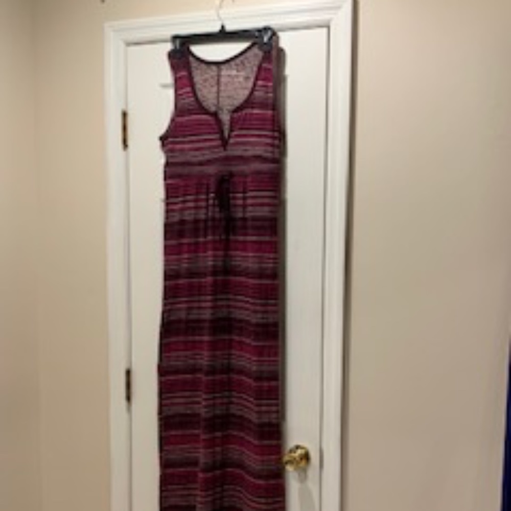 NEW - Eddie Bauer Sleeveless Maxi Dress